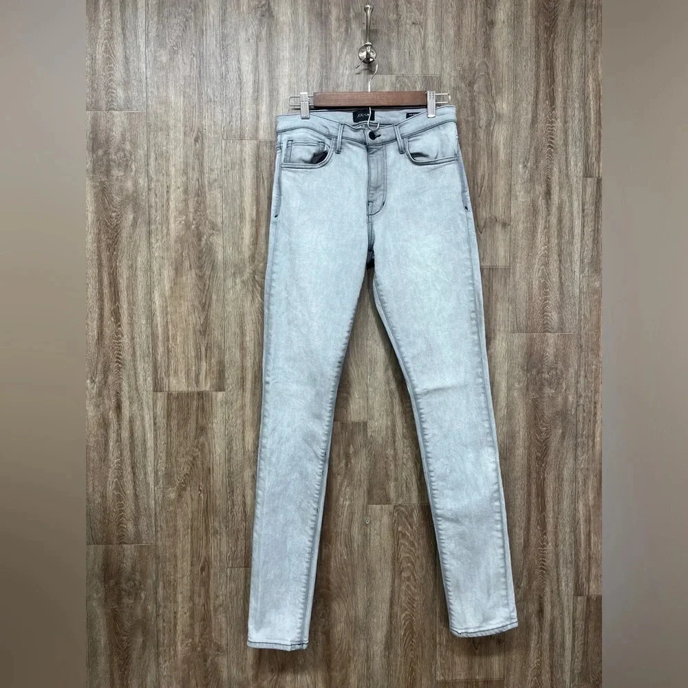 Joe’s Jeans The Legend Skinny Fit